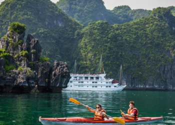 Sports Fans’ Holiday To- Do -So in Halong Bay Islands