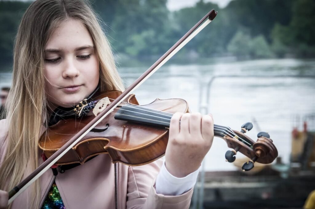 6 Reasons Why You Should Learn To Play A Musical Instrument Barlecoq