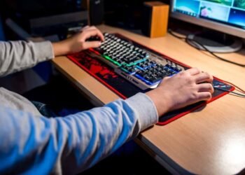 Office Desk vs Gaming Desk: What's the Difference?