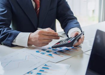 Payroll outsourcing in Singapore