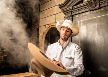 Rattlesnake Skin Hatband: The Perfect Cowboy Hat Accessory