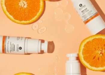 Reasons to add Vitamin C Serum to your skincare regime