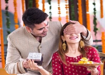 Beautiful Rakhi Gifts