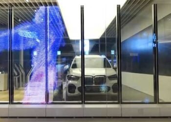 Choosing the Right Glass Displays for your Needs