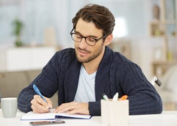 Assignment Paragraph Using PEEL Framework