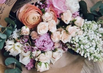 Where Can You Find Affordable Cut Flower Arrangements