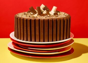 Kitkat Cakes