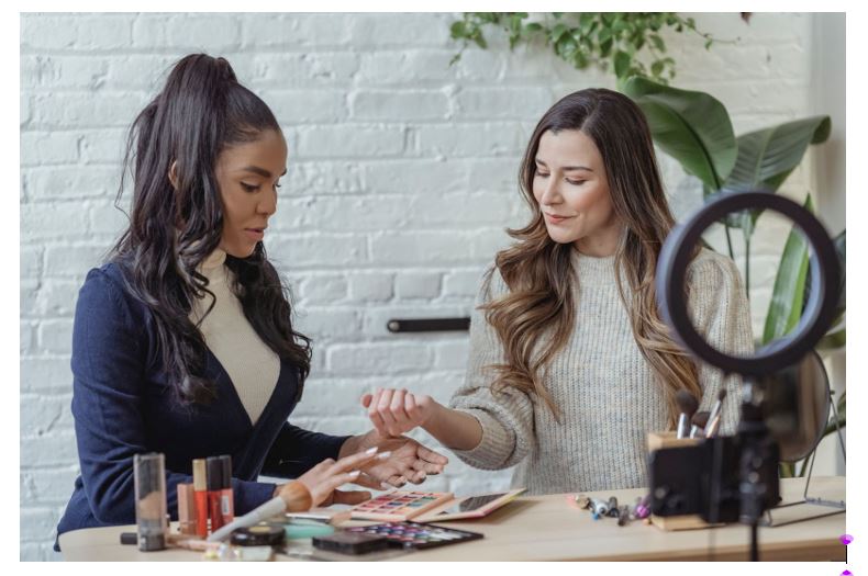 5 Ways to Stay Ahead of Your Competition on Social Media